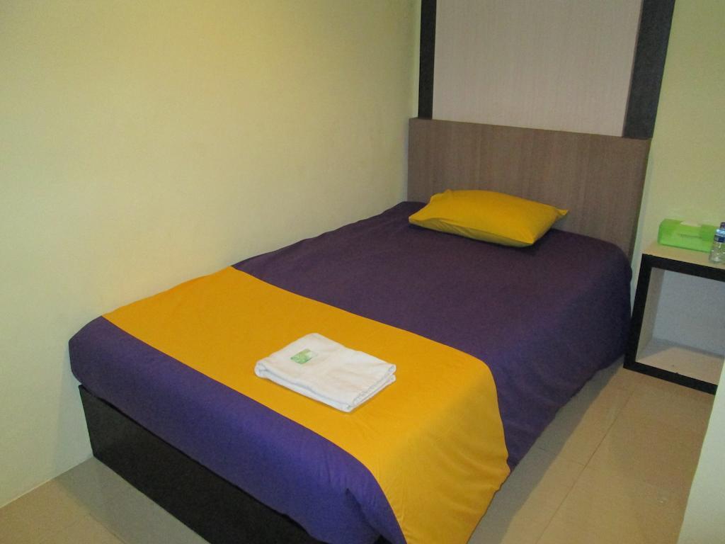 Green Leaf Inn Pontianak Bilik gambar