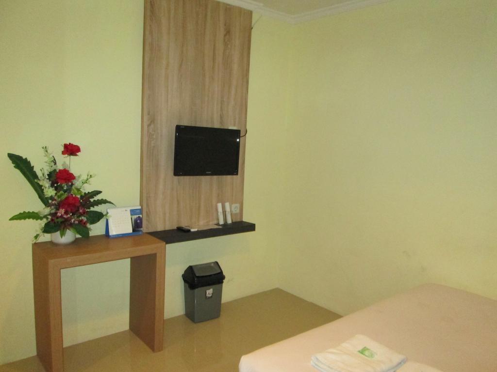Green Leaf Inn Pontianak Bilik gambar